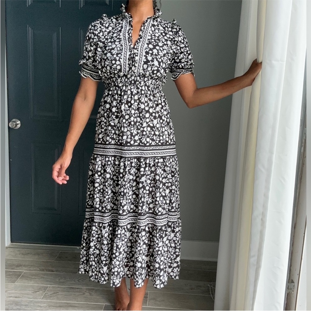 Max Studio Black and White Patterned Midi Dress